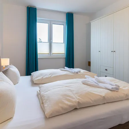 Apartament Haffhaeuser Am Stettiner Haff Haus 1 We 2 Golf Special Buchbar *